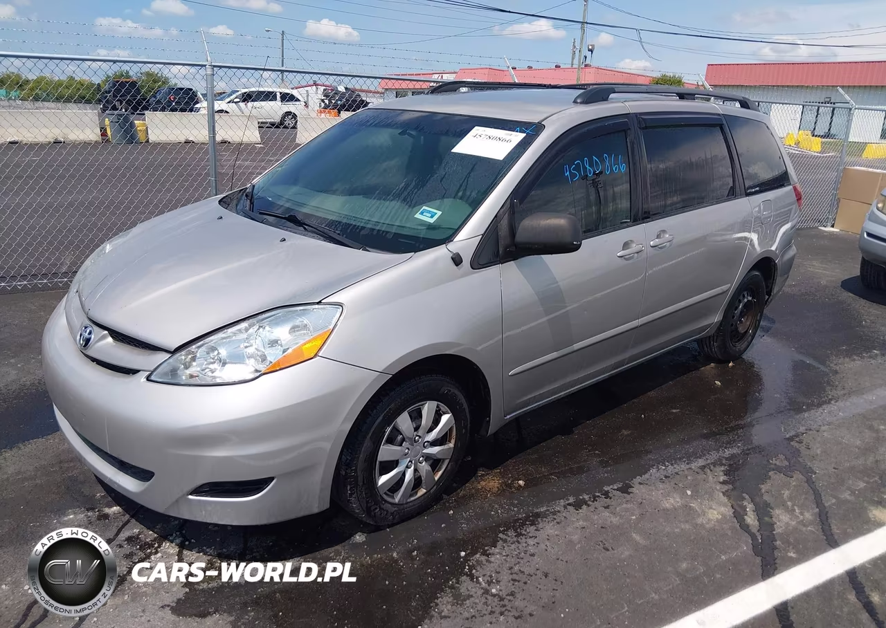 2010 Toyota Sienna Le VIN:5TDKK4CC7AS337683 - 2