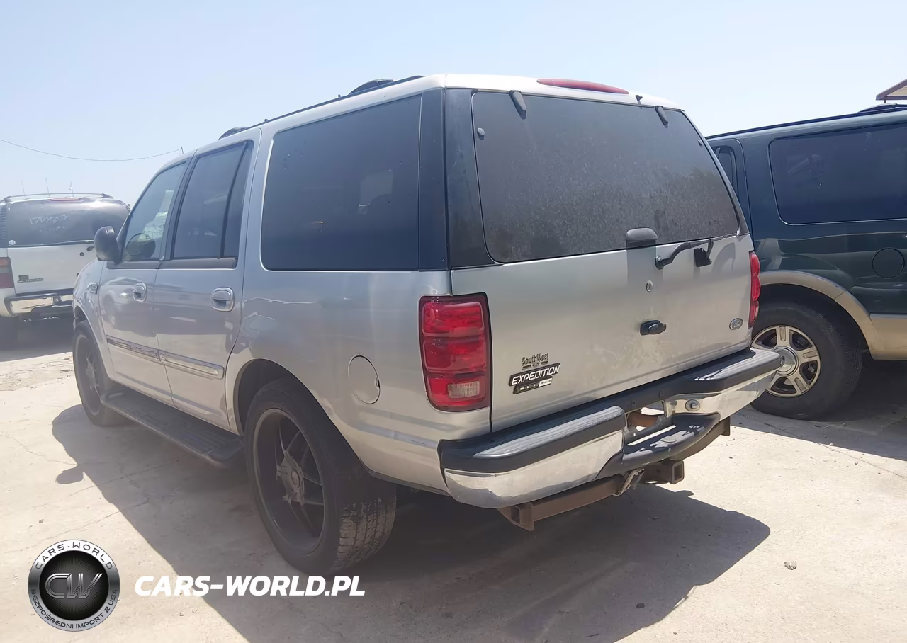 2001 Ford Expedition Xlt VIN:1FMRU15L61LA26540 - 3