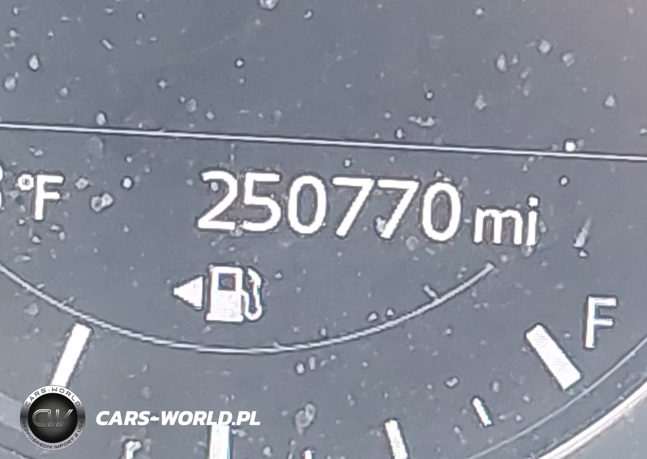 2018 Mazda Mazda6 Touring VIN:JM1GL1VM4J1317637 - 15