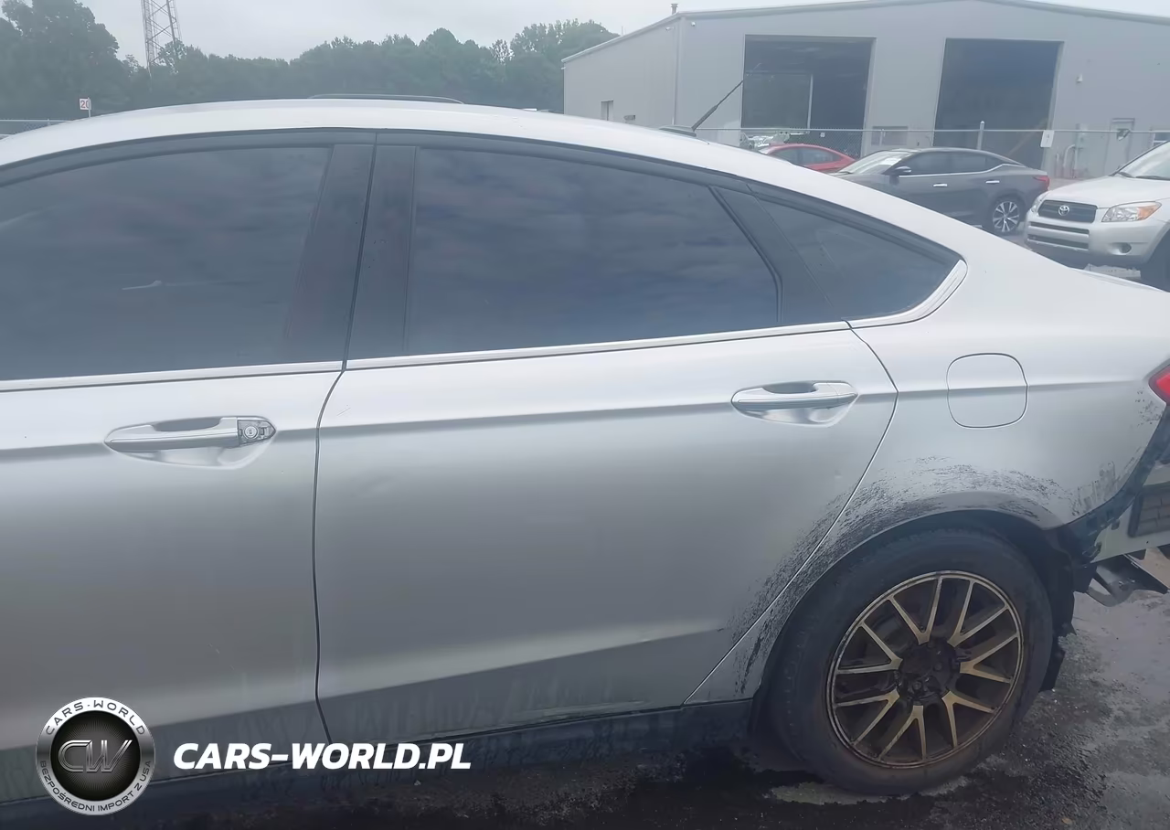 2014 Ford Fusion S VIN:3FA6P0G73ER159813 - 13