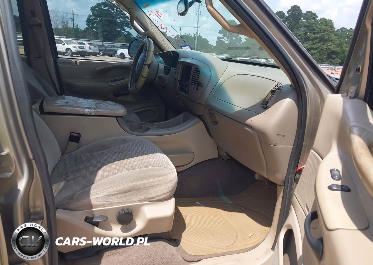 2002 Ford Expedition Xlt VIN:1FMRU15W62LA79878 - 5