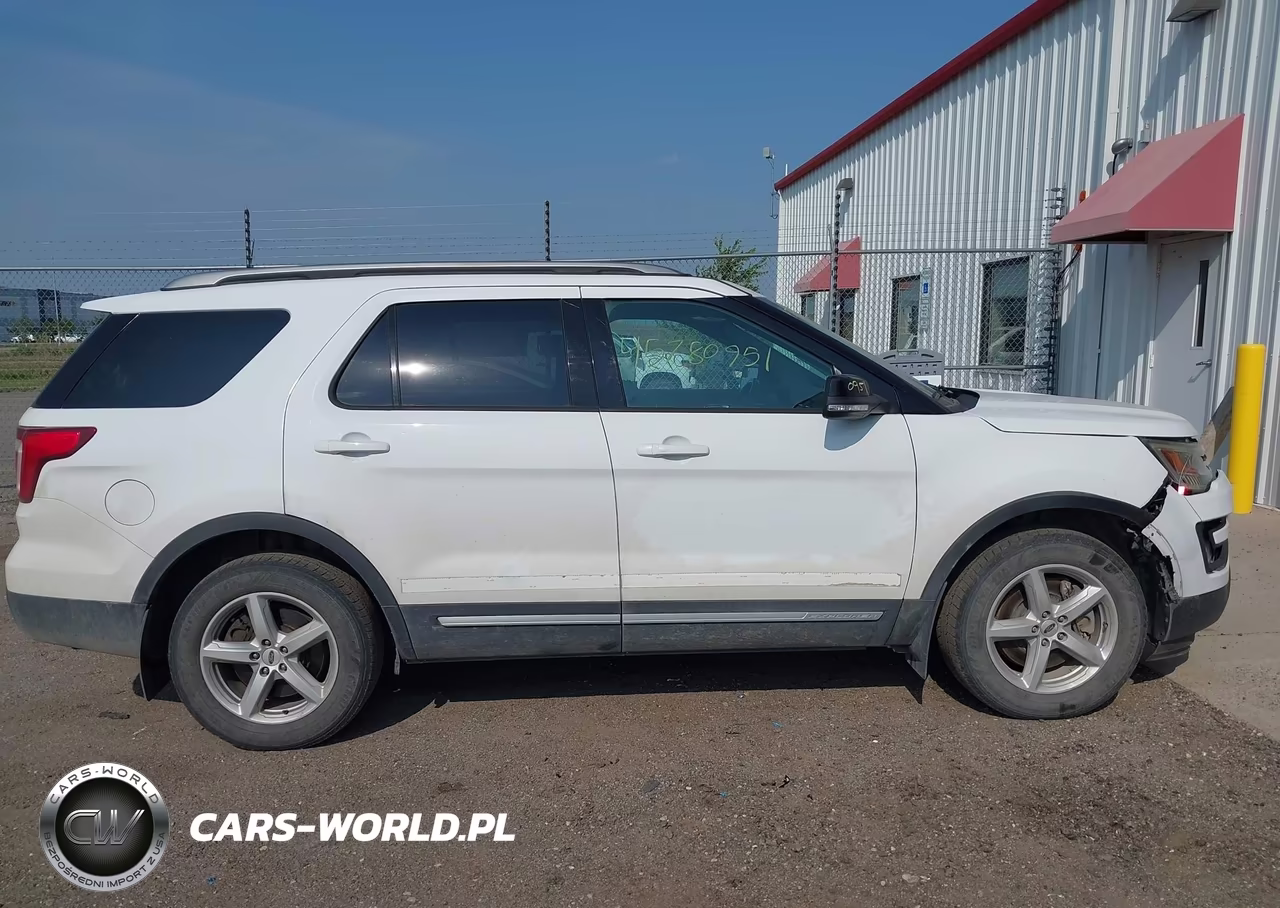 2017 Ford Explorer Xlt VIN:1FM5K8D82HGD65762 - 13