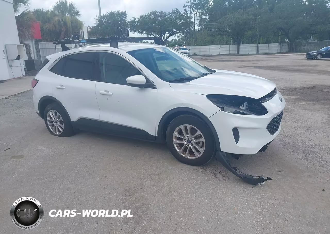 2020 Ford Escape Se