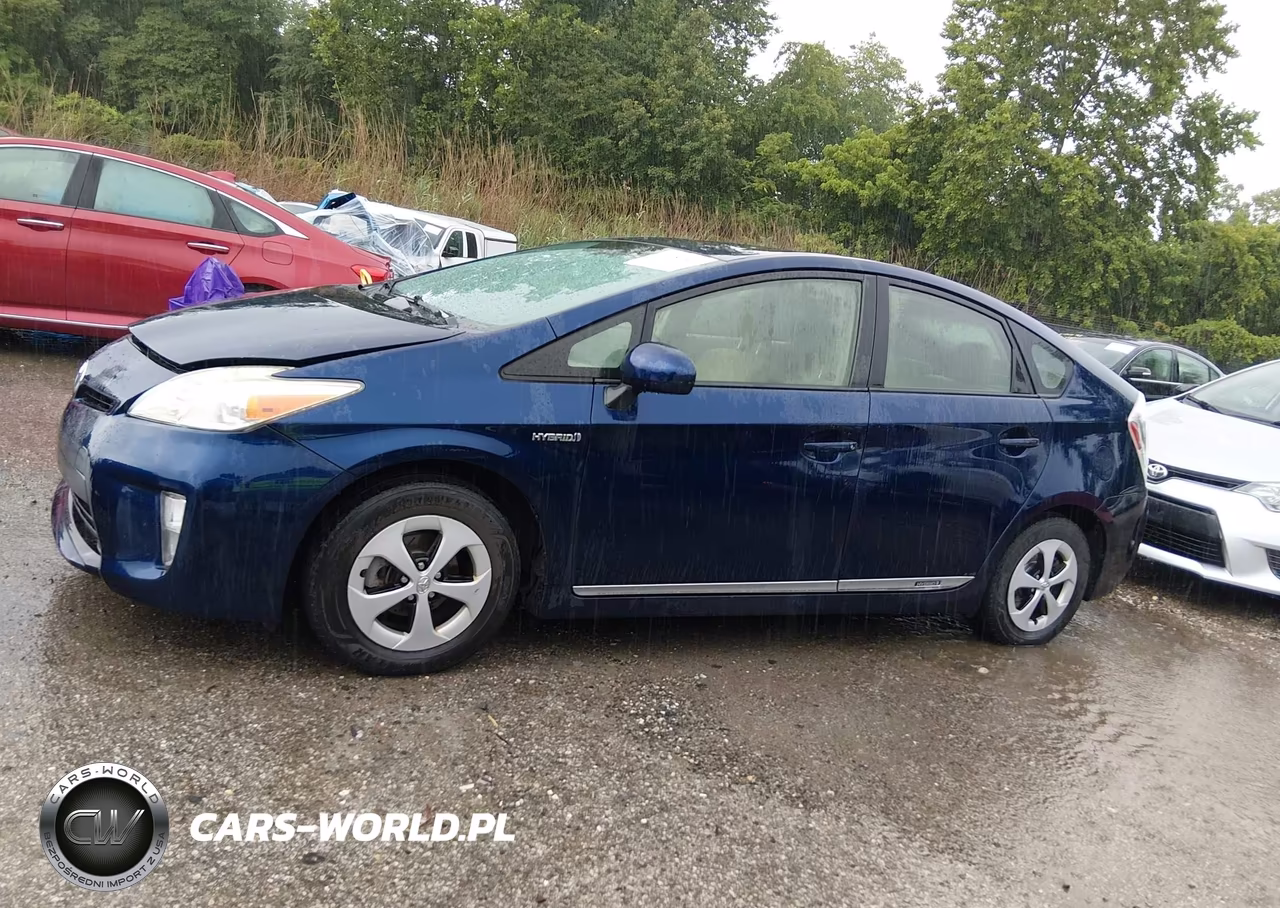 2012 Toyota Prius Two VIN:JTDKN3DU9C1560705 - 14