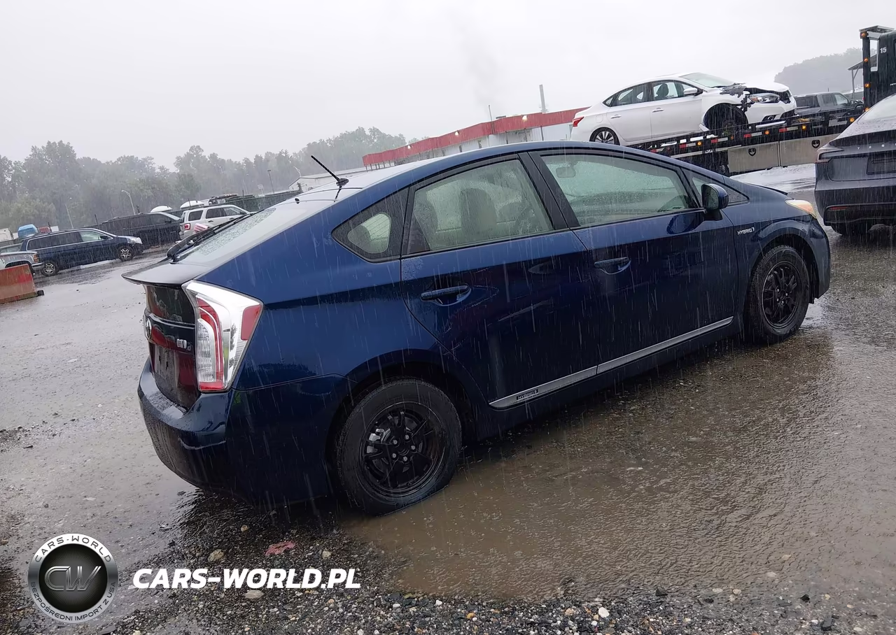 2012 Toyota Prius Two VIN:JTDKN3DU9C1560705 - 4