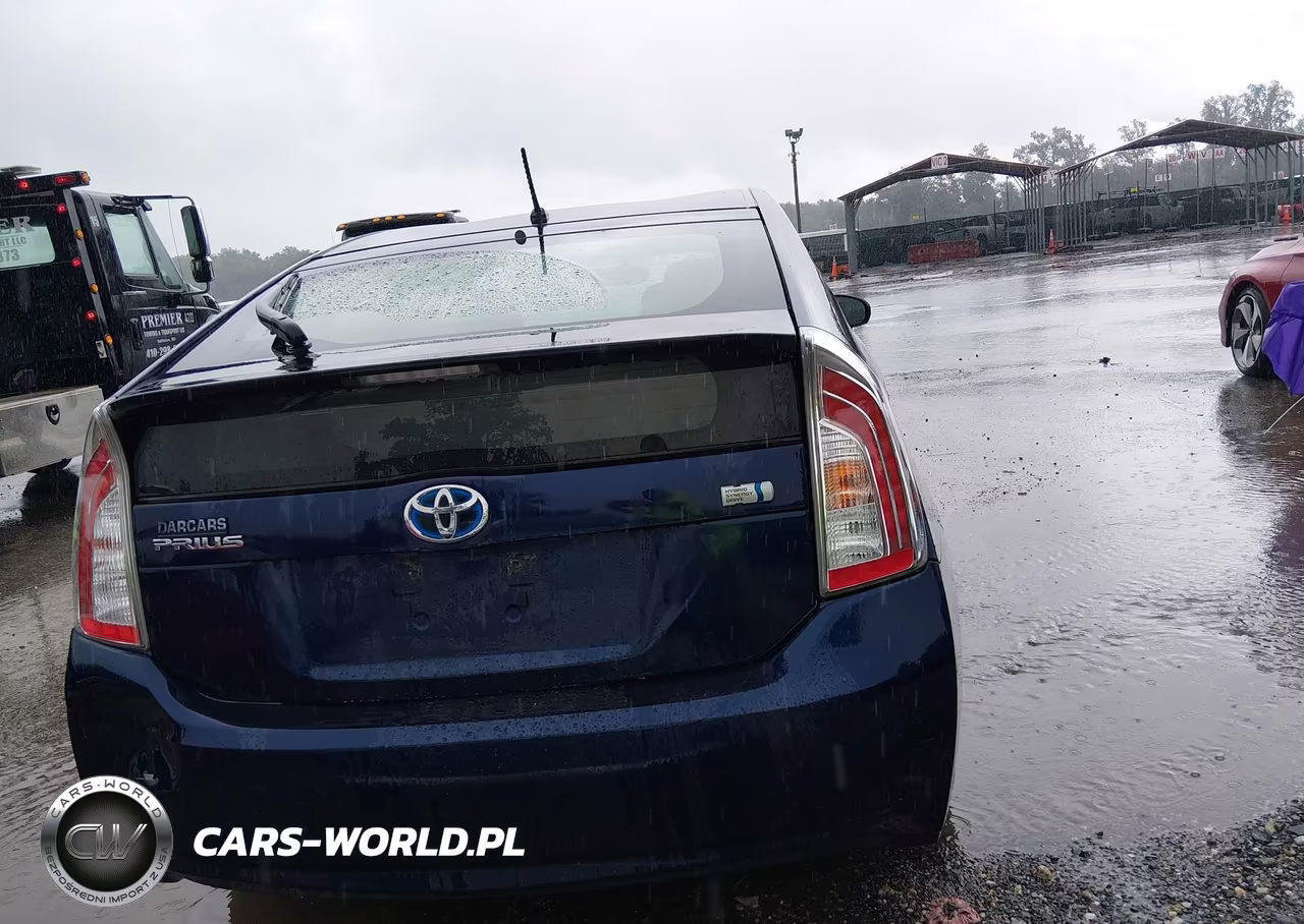 2012 Toyota Prius Two VIN:JTDKN3DU9C1560705 - 6