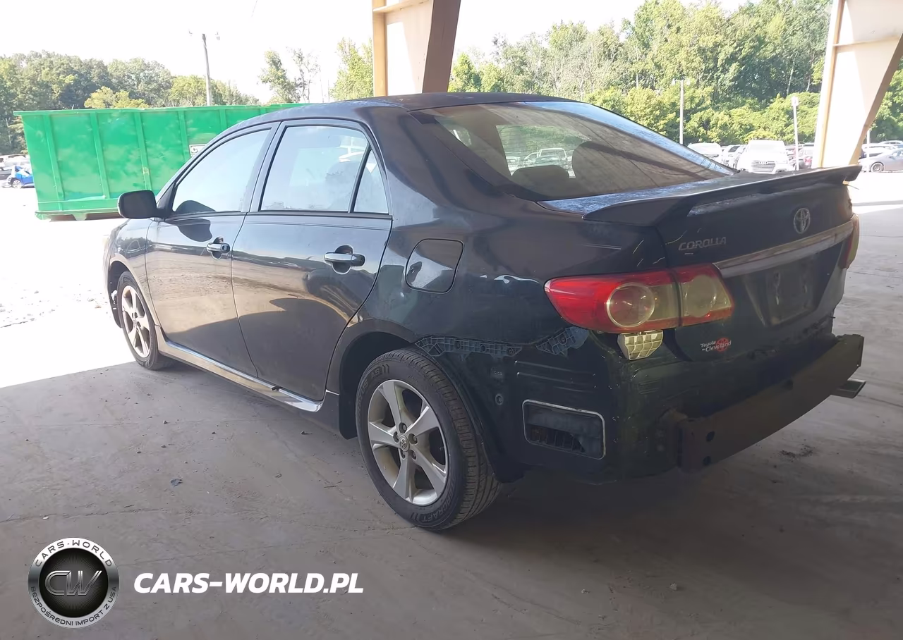2013 Toyota Corolla S VIN:2T1BU4EE1DC981914 - 3