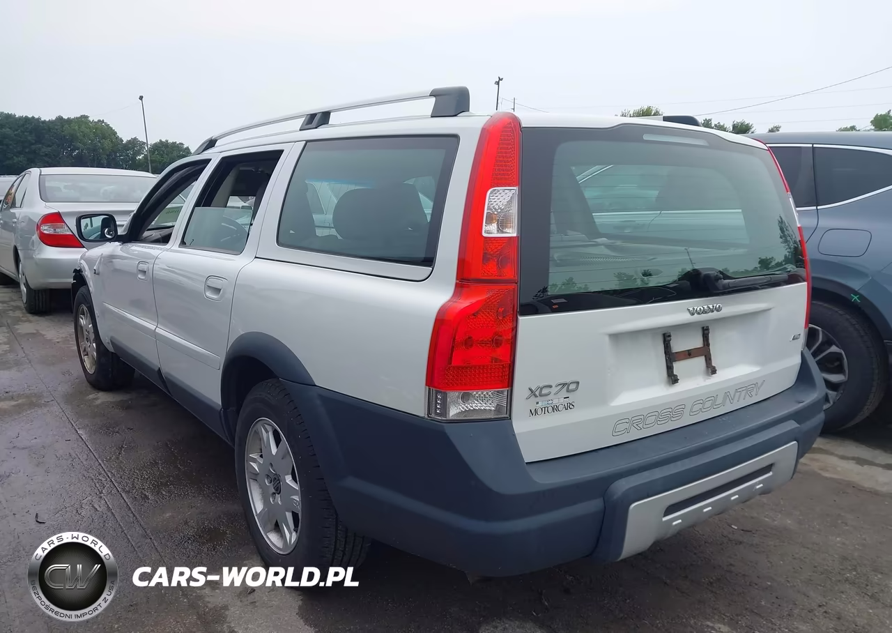 2005 Volvo Xc70 2.5T A Awd-2.5T A Awd Sr VIN:YV1SZ592551196349 - 3