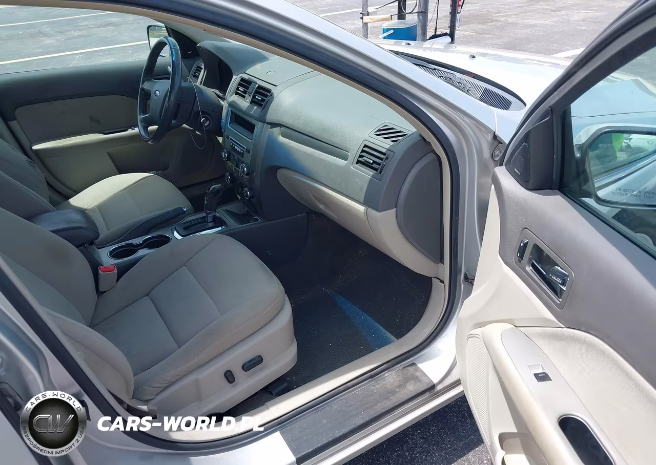 2012 Ford Fusion Hybrid VIN:3FADP0L36CR245821 - 5