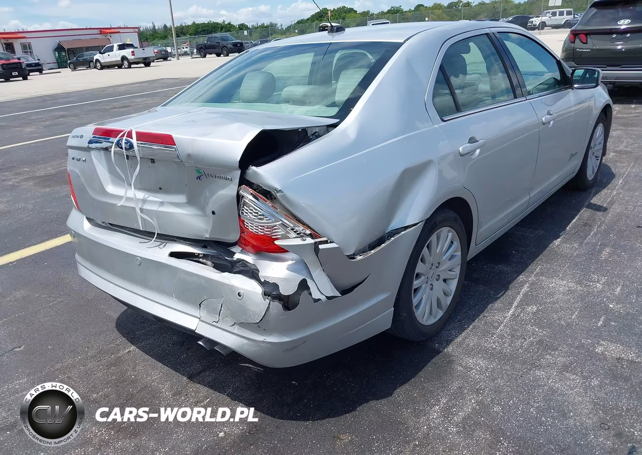2012 Ford Fusion Hybrid VIN:3FADP0L36CR245821 - 6