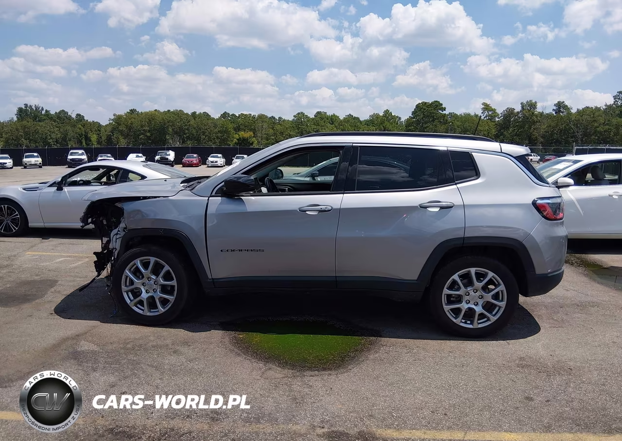2022 Jeep Compass Latitude Lux 4X4 VIN:3C4NJDFBXNT221649 - 15