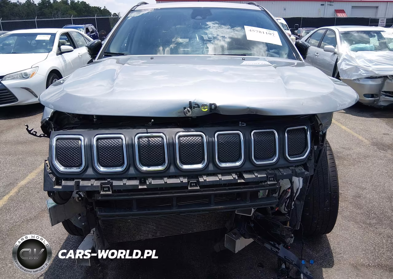 2022 Jeep Compass Latitude Lux 4X4 VIN:3C4NJDFBXNT221649 - 6