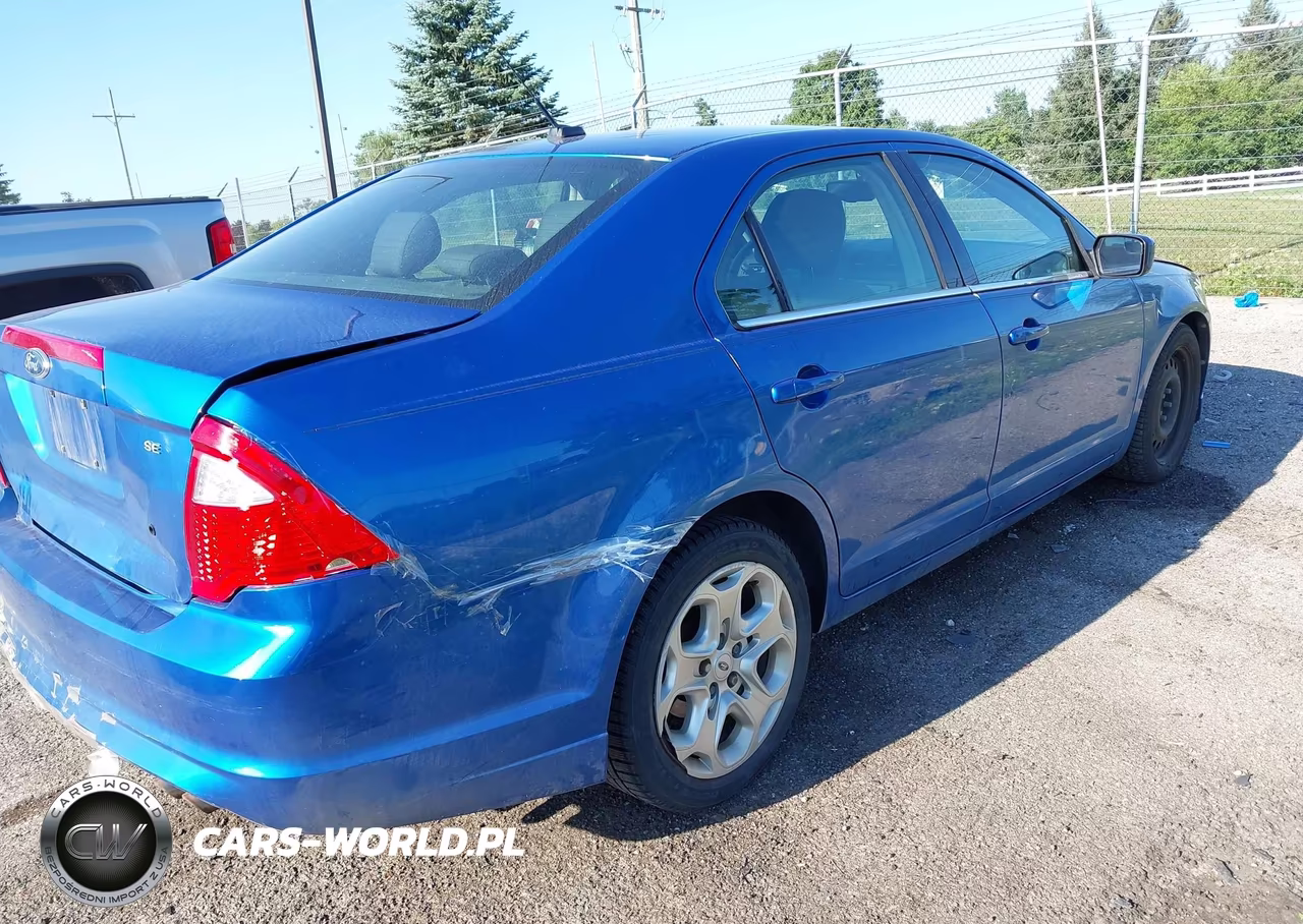 2011 Ford Fusion Se VIN:3FAHP0HA3BR160216 - 4