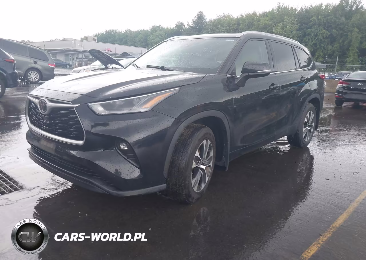 2021 Toyota Highlander Xle VIN:5TDGZRBH0MS101036 - 2