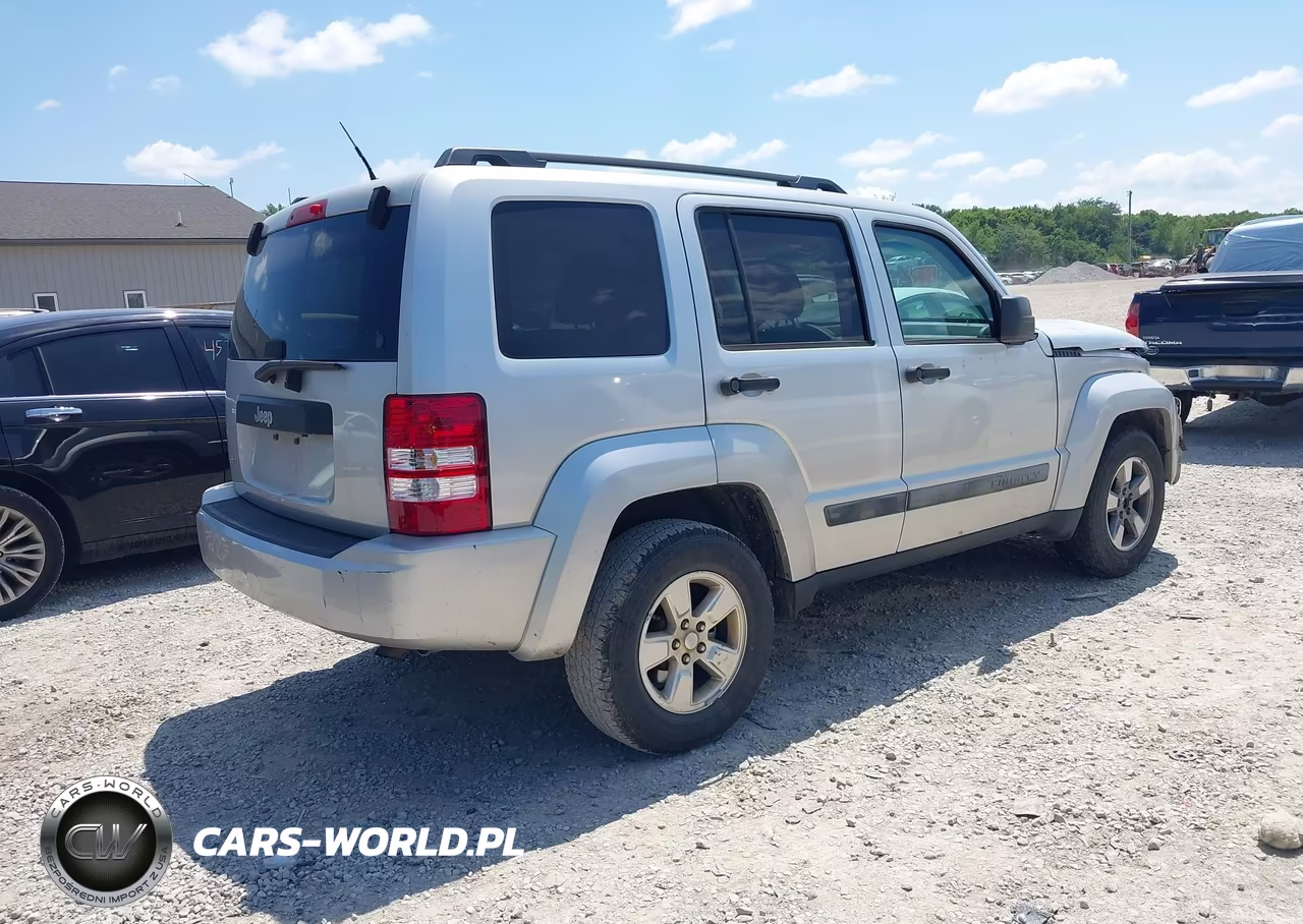 2010 Jeep Liberty Sport VIN:1J4PN2GK7AW167435 - 4