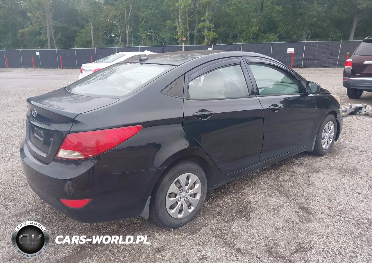 2017 Hyundai Accent Se VIN:KMHCT4AE7HU266962 - 4