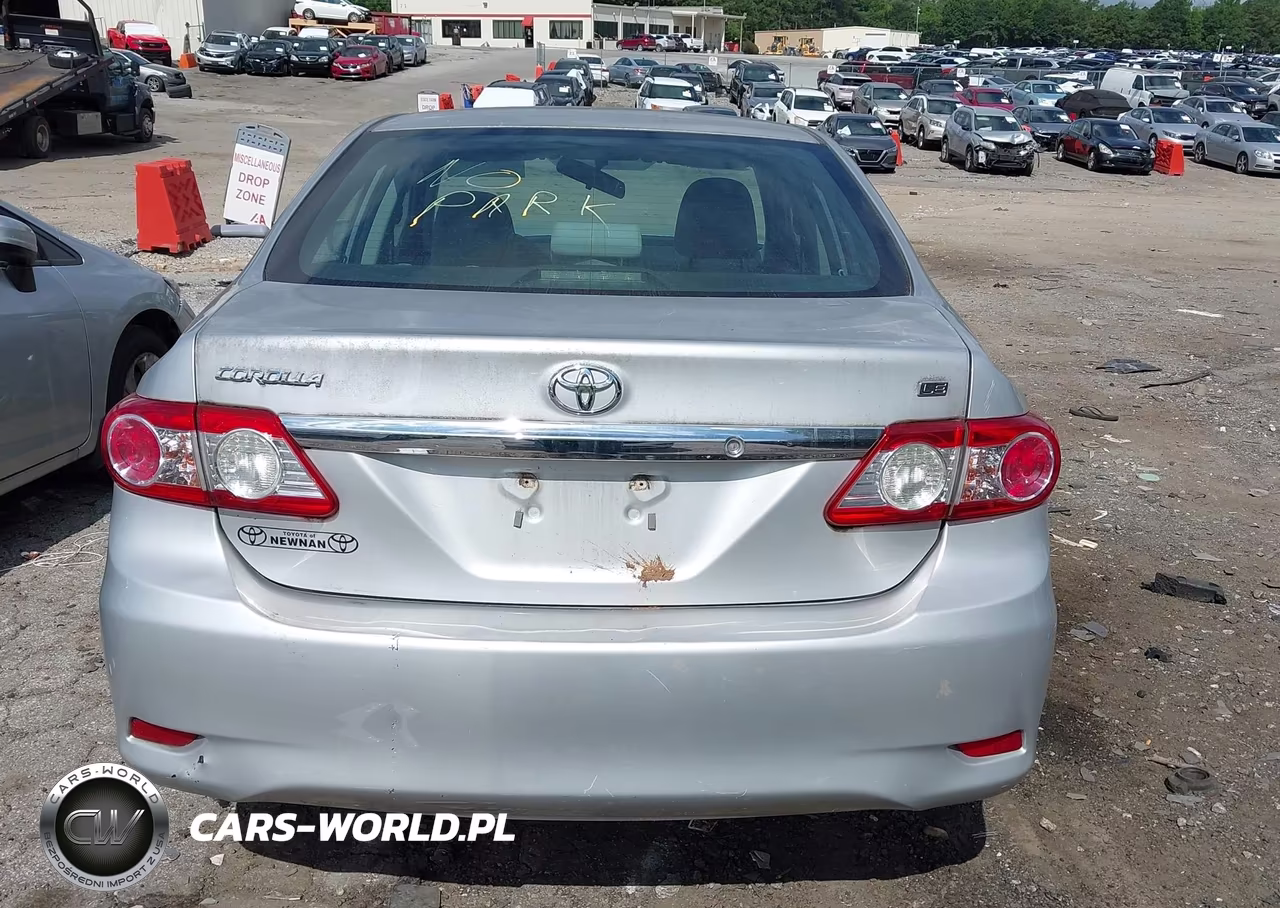 2013 Toyota Corolla Le VIN:5YFBU4EE2DP183826 - 16