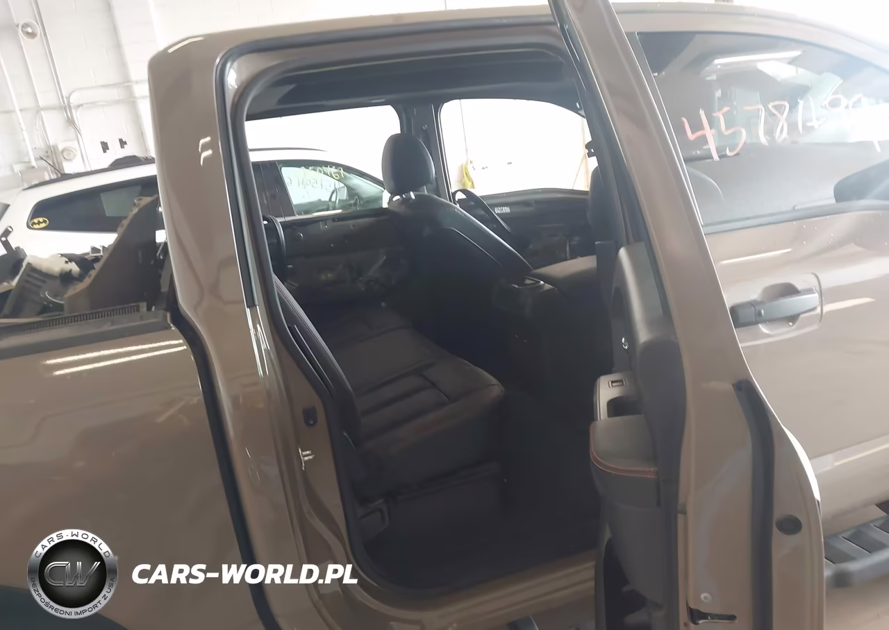 2021 Nissan Titan Pro-4X 4X4 VIN:1N6AA1ED4MN517584 - 8