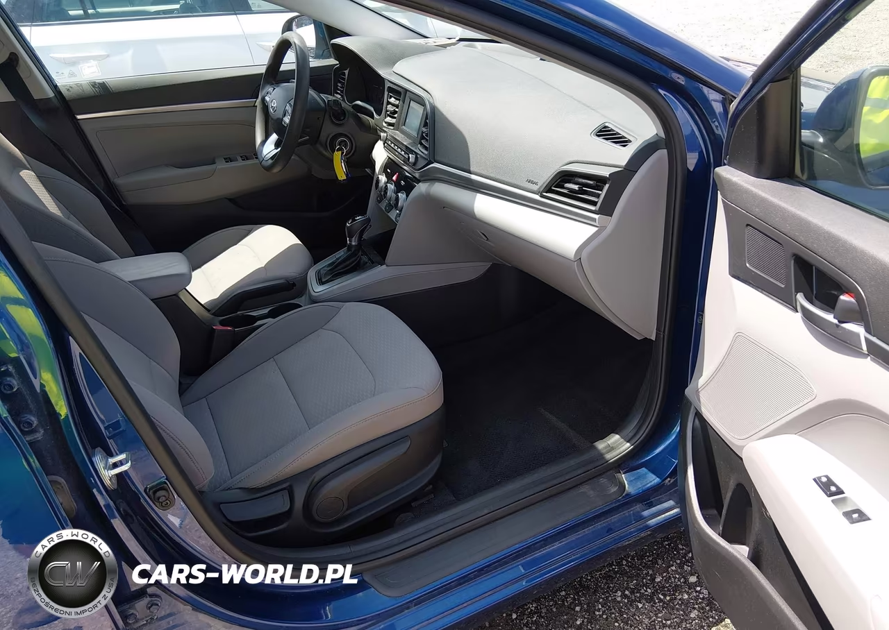 2019 Hyundai Elantra Se VIN:5NPD74LFXKH497469 - 5