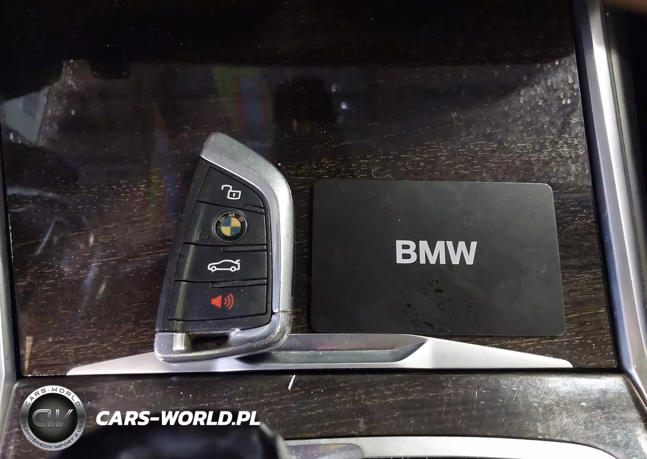 2019 BMW 330I xDrive VIN:WBA5R7C59KFH01552 - 11