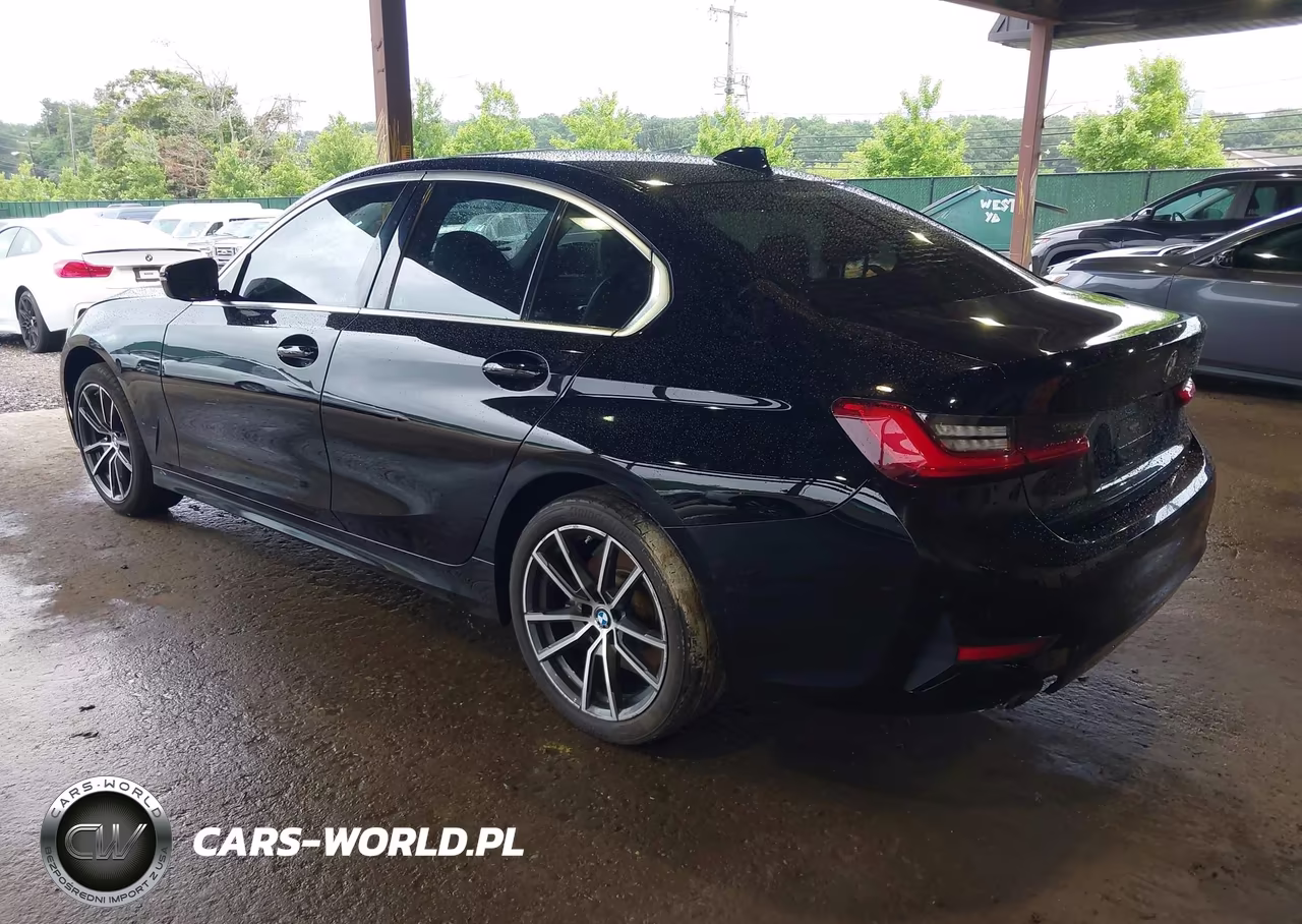 2019 BMW 330I xDrive VIN:WBA5R7C59KFH01552 - 3