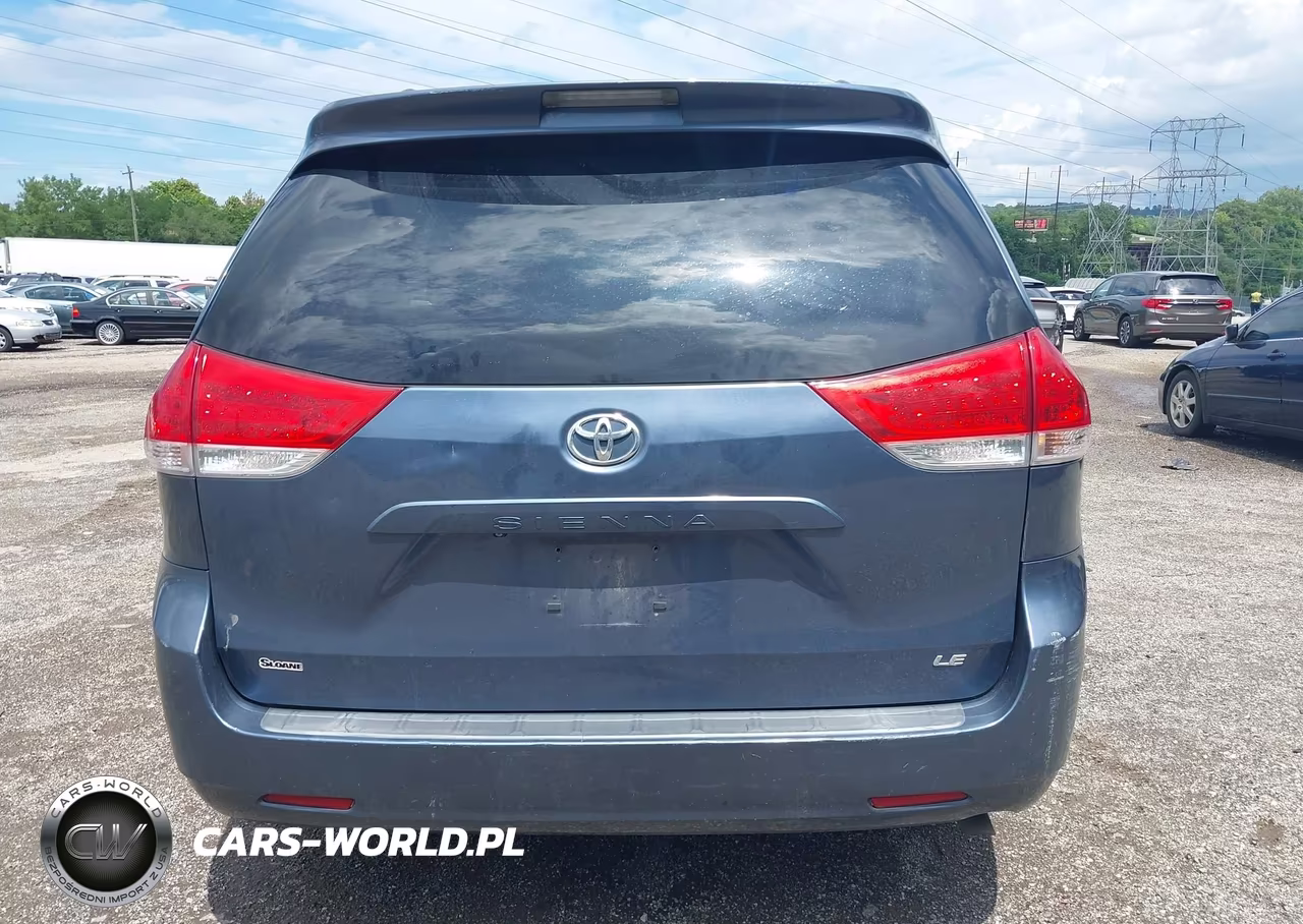 2014 Toyota Sienna Le V6 8 Passenger VIN:5TDKK3DC5ES478945 - 17