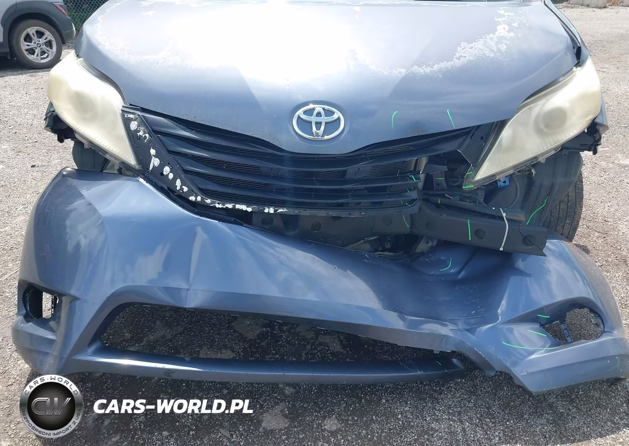 2014 Toyota Sienna Le V6 8 Passenger VIN:5TDKK3DC5ES478945 - 6