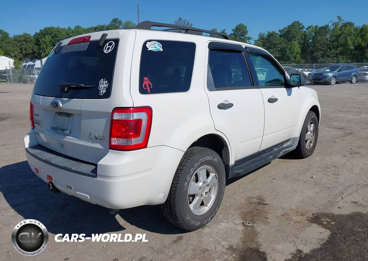 2011 Ford Escape Xlt VIN:1FMCU9DG5BKA36217 - 4