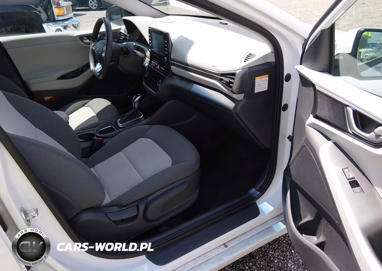 2020 Hyundai Ioniq Hybrid Blue VIN:KMHC65LC3LU231370 - 5