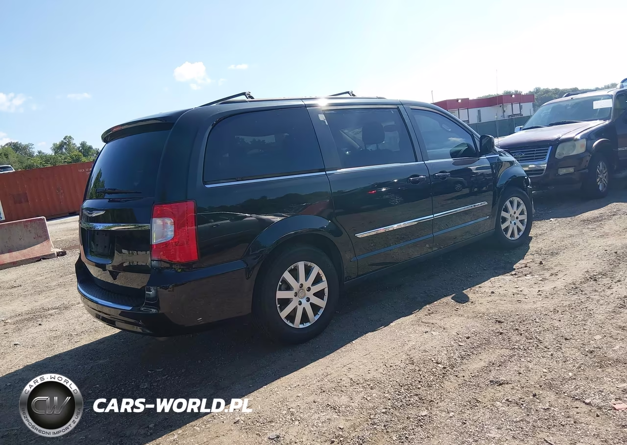 2014 Chrysler Town & Country Touring VIN:2C4RC1BG0ER408249 - 4