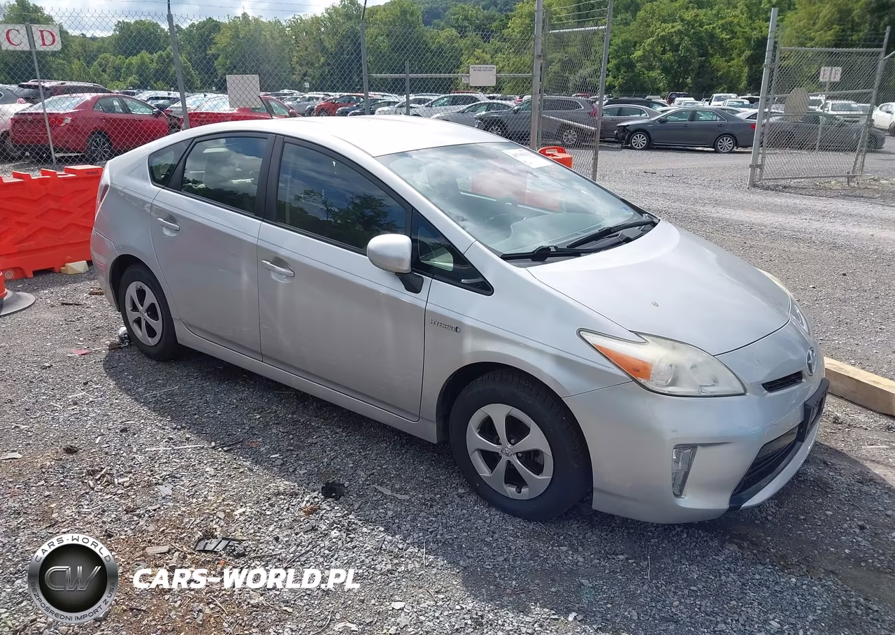 2013 Toyota Prius Two – zdjęcie 1 z 16