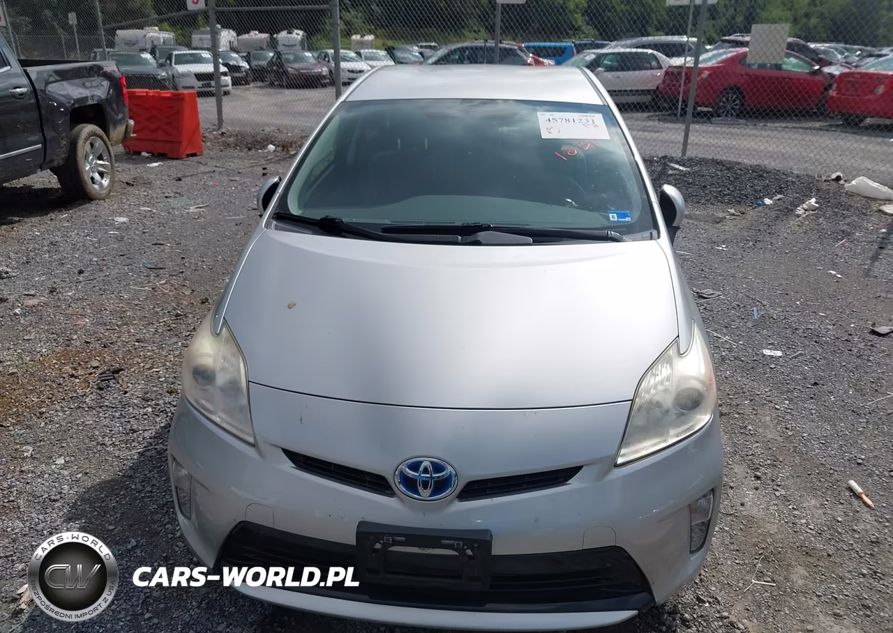 2013 Toyota Prius Two VIN:JTDKN3DU6D1683959 - 12