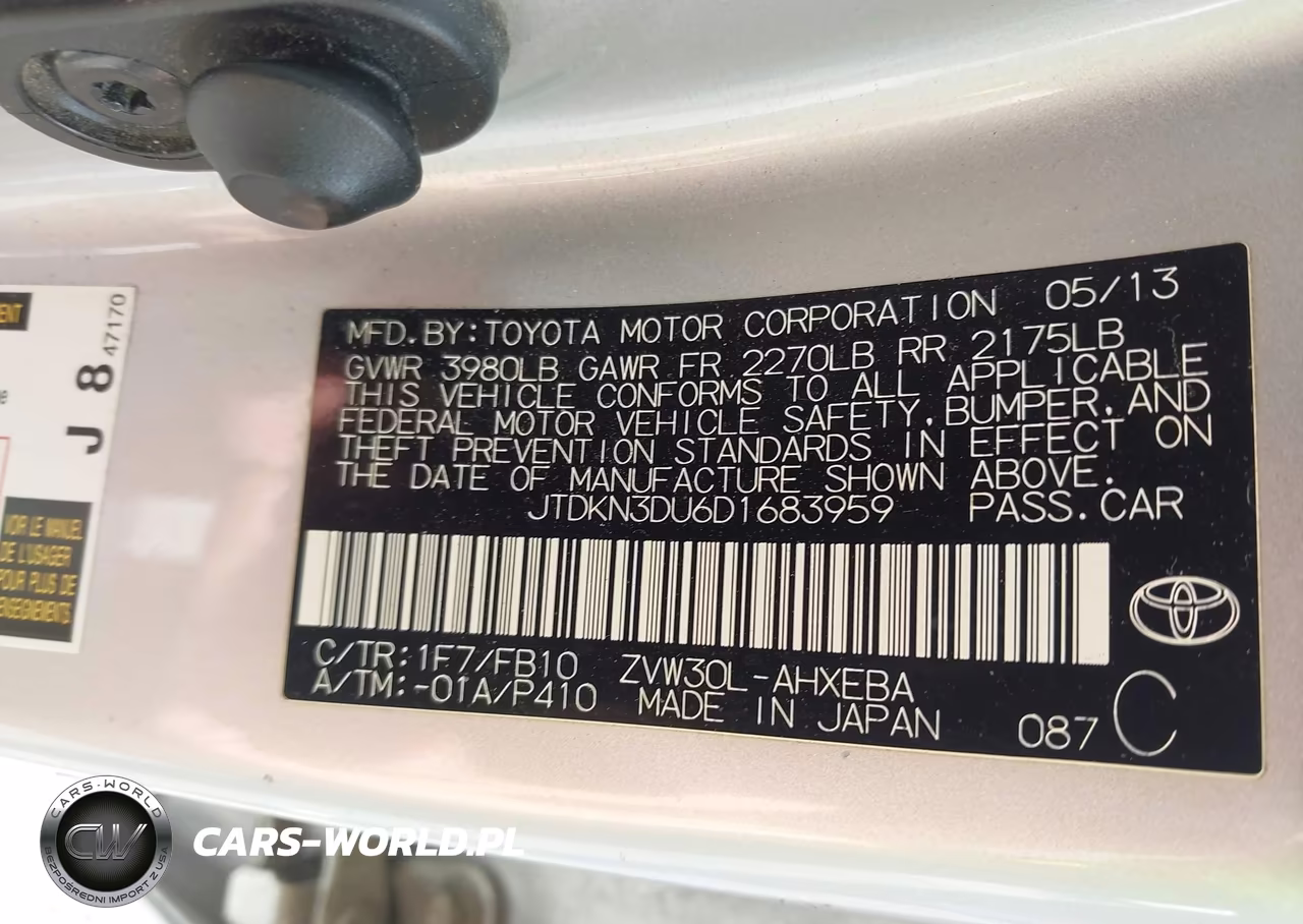 2013 Toyota Prius Two VIN:JTDKN3DU6D1683959 - 9