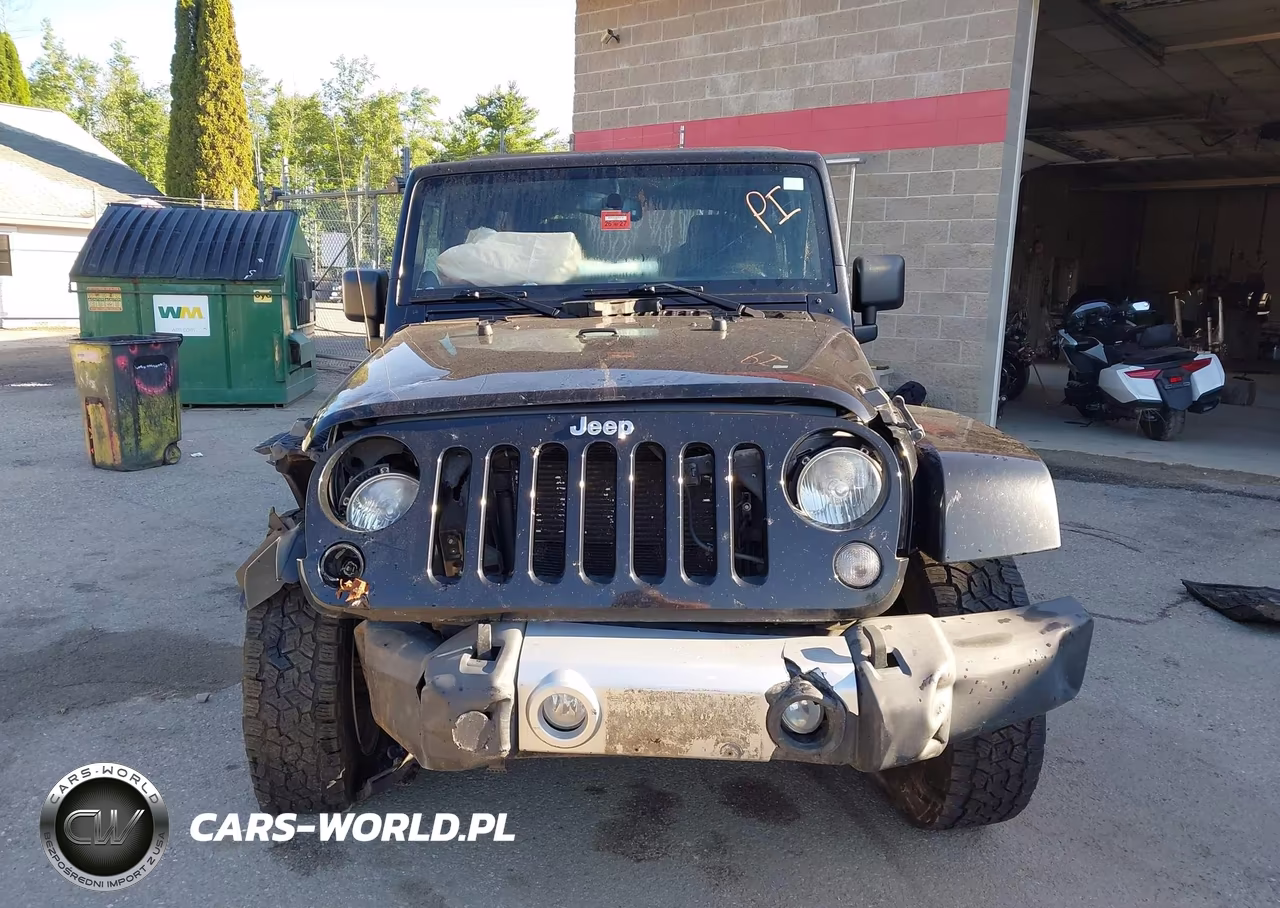 2014 Jeep Wrangler Unlimited Sahara VIN:1C4HJWEG9EL117395 - 13