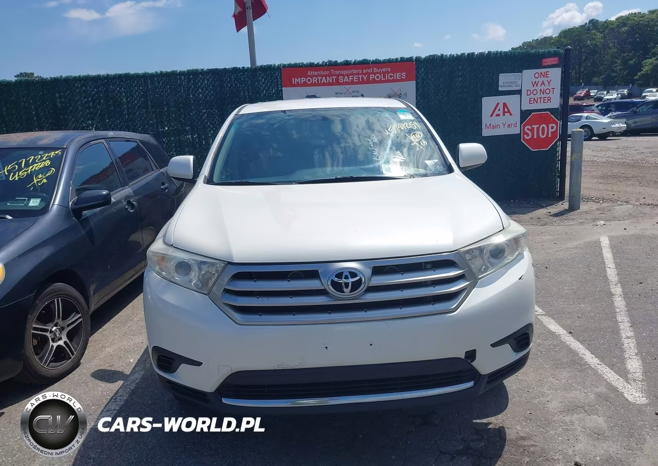 2013 Toyota Highlander Base V6 VIN:5TDBK3EH2DS265136 - 12