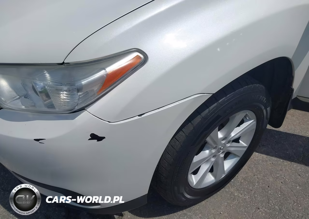 2013 Toyota Highlander Base V6 VIN:5TDBK3EH2DS265136 - 6