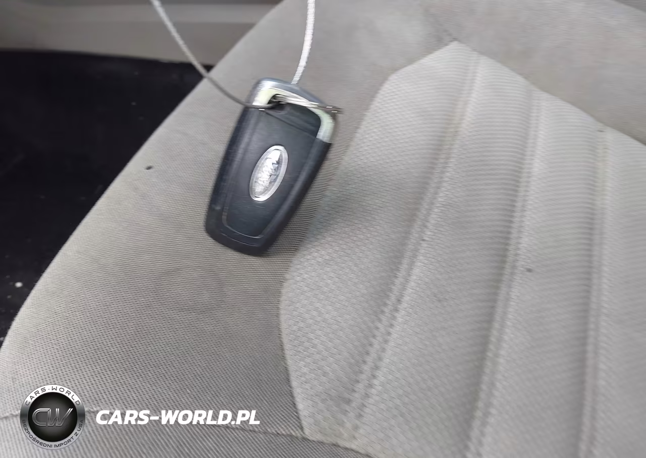 2017 Ford Fusion Se VIN:3FA6P0H71HR237444 - 11