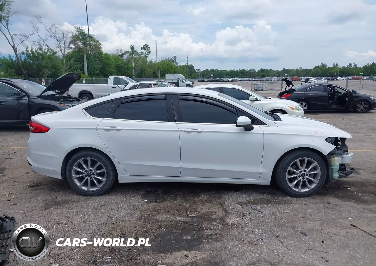 2017 Ford Fusion Se VIN:3FA6P0H71HR237444 - 14
