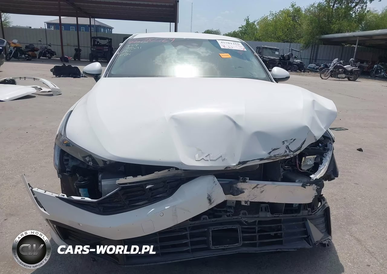 2025 Kia K5 Lxs VIN:KNAG24J7XS5325186 - 12