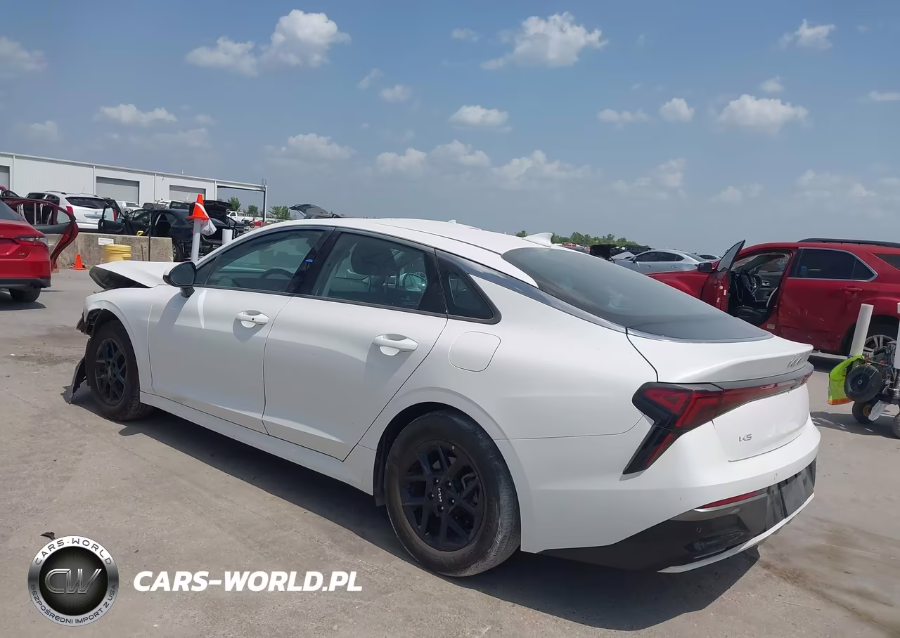 2025 Kia K5 Lxs VIN:KNAG24J7XS5325186 - 3