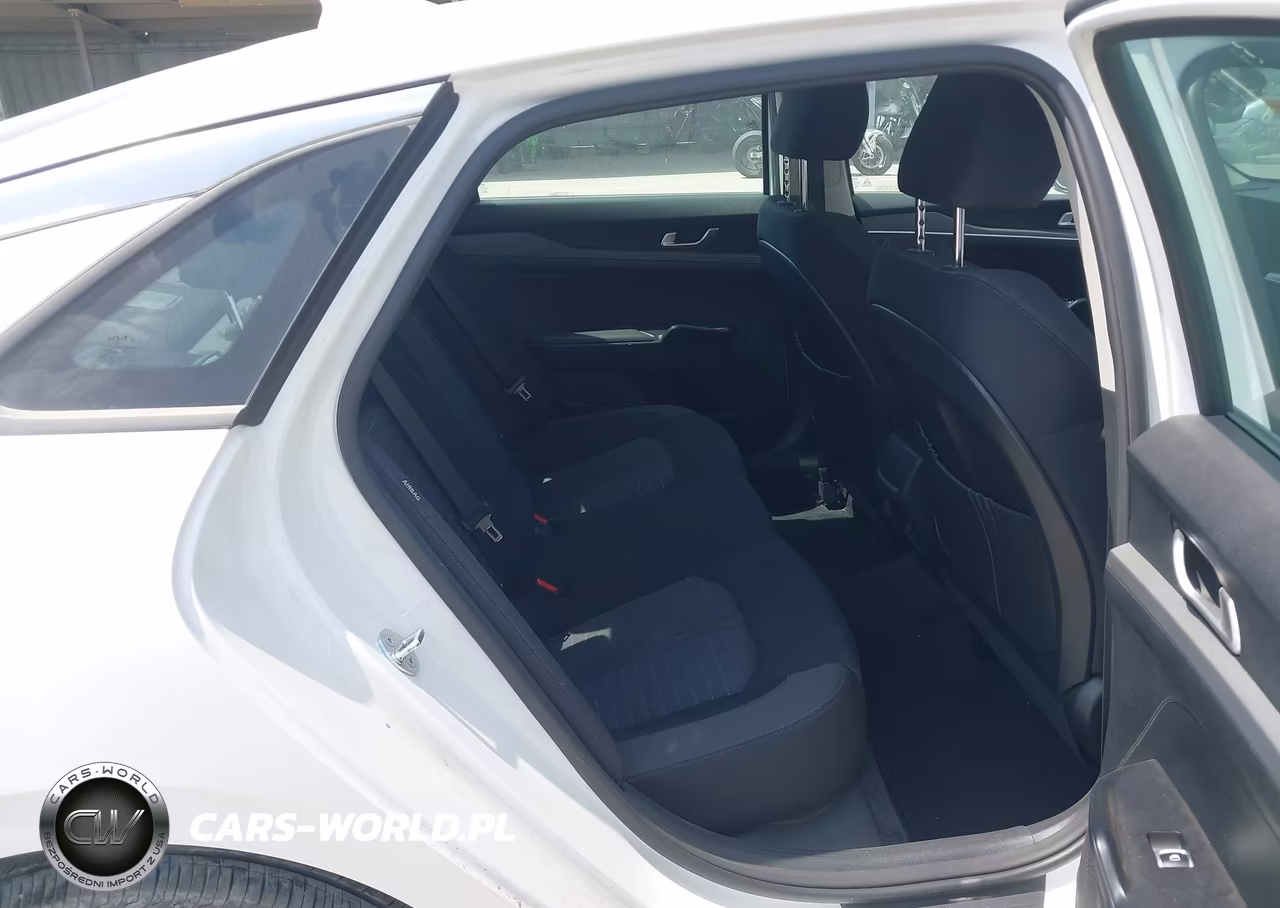 2025 Kia K5 Lxs VIN:KNAG24J7XS5325186 - 8