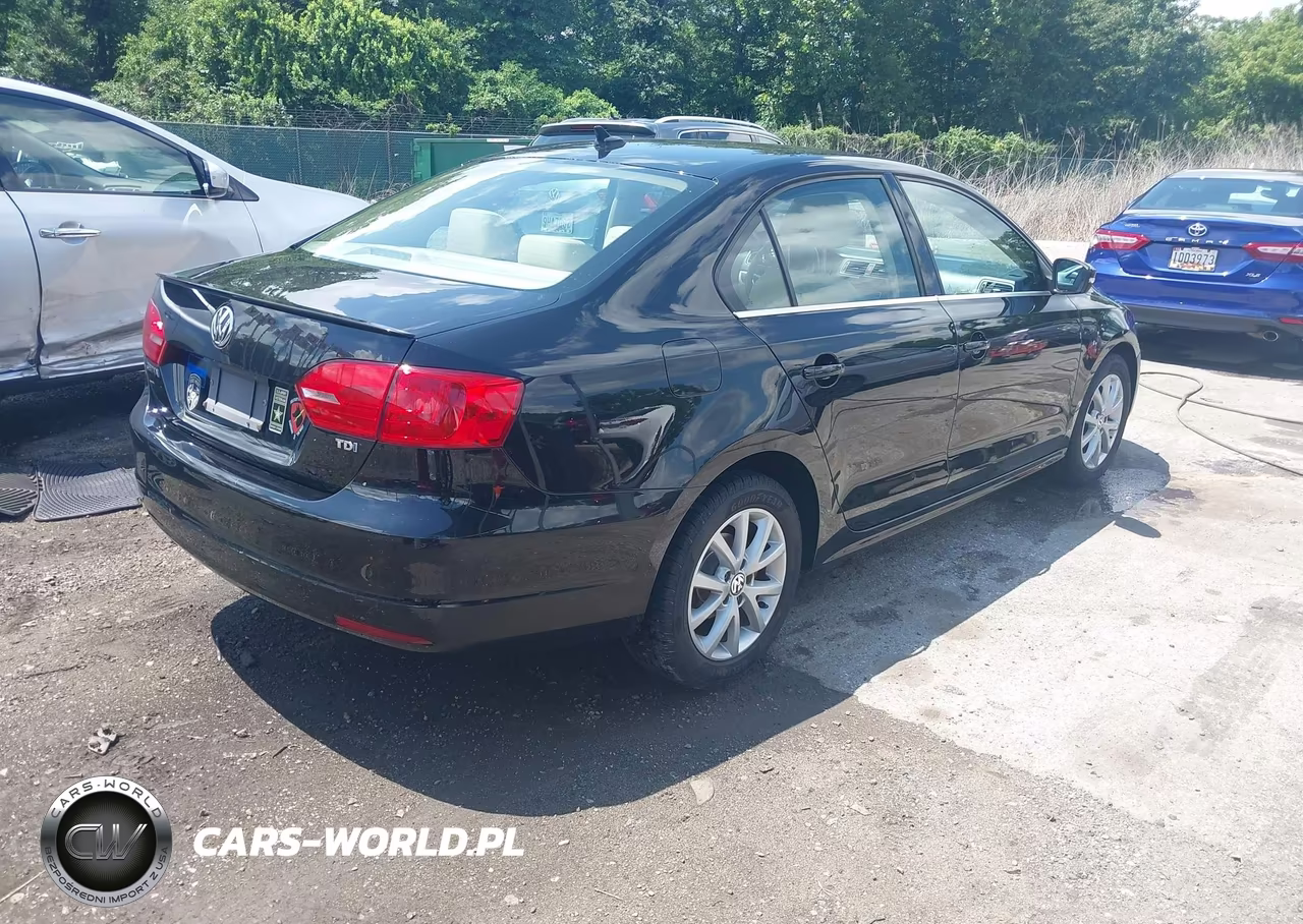 2013 Volkswagen Jetta 2.0L Tdi VIN:3VWLL7AJ2DM366109 - 4
