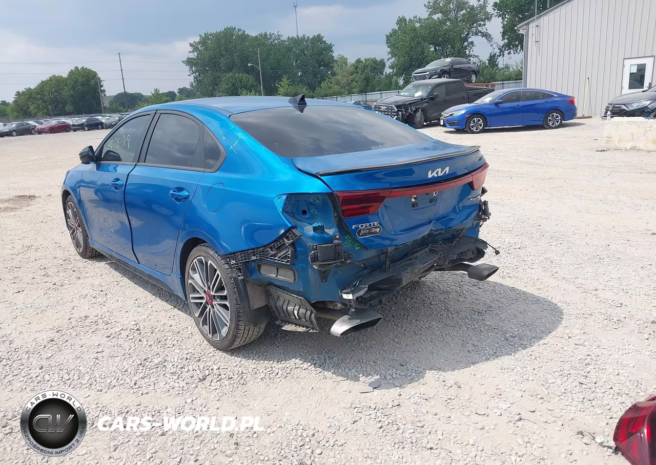 2022 Kia Forte Gt VIN:3KPF44AC2NE492916 - 3