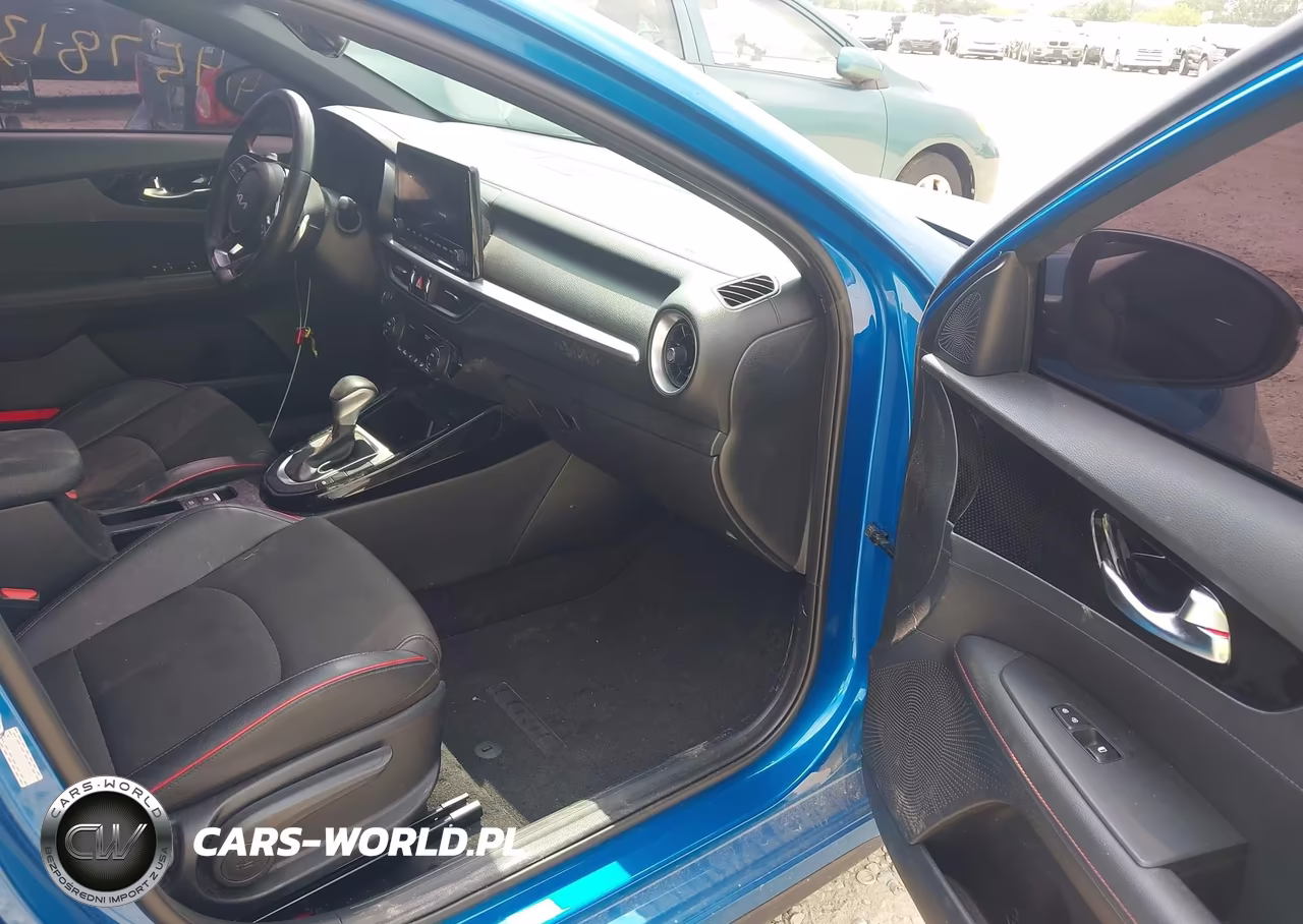 2022 Kia Forte Gt VIN:3KPF44AC2NE492916 - 5