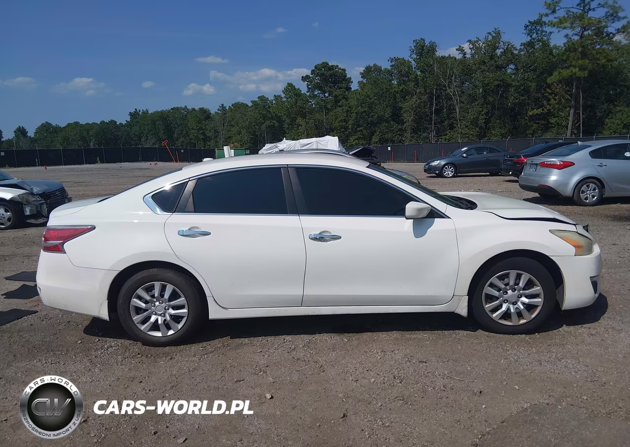 2015 Nissan Altima 2.5 S VIN:1N4AL3AP1FC275673 - 13