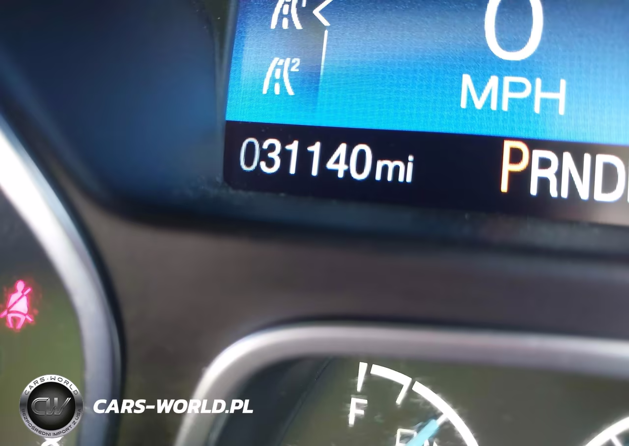 2018 Ford Focus Se VIN:1FADP3F25JL317172 - 15