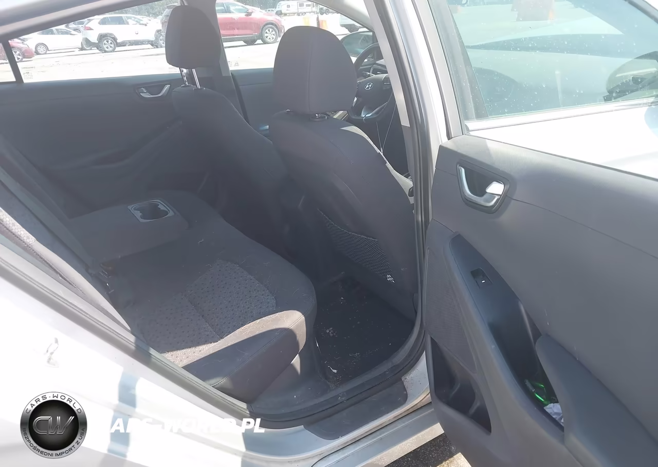 2018 Hyundai Ioniq Hybrid Sel VIN:KMHC75LC8JU067995 - 8