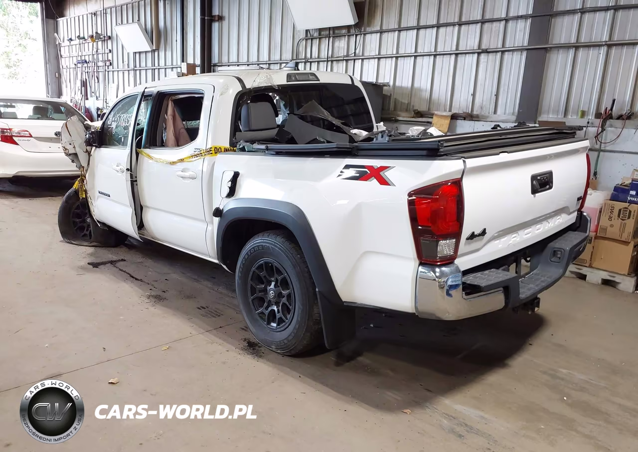 2023 Toyota Tacoma Sr5 V6 VIN:3TMCZ5AN0PM637794 - 3