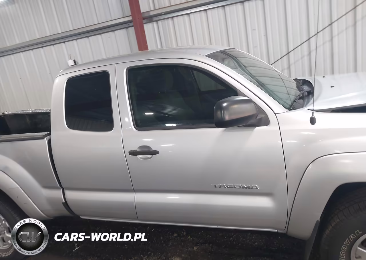 2010 Toyota Tacoma Prerunner V6 VIN:5TETU4GN8AZ724434 - 14