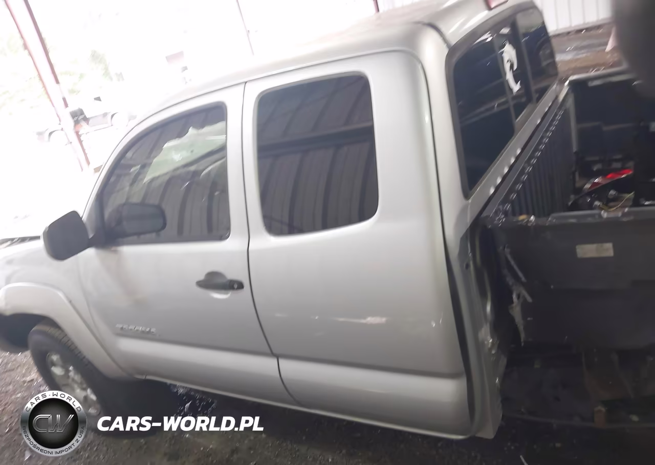 2010 Toyota Tacoma Prerunner V6 VIN:5TETU4GN8AZ724434 - 15
